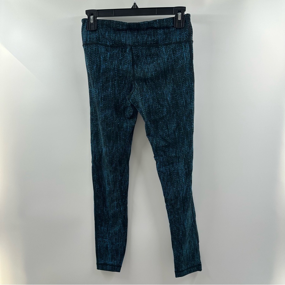 Kirkland Signature Full-Length Leggings – Size Small - Picture 4 of 5